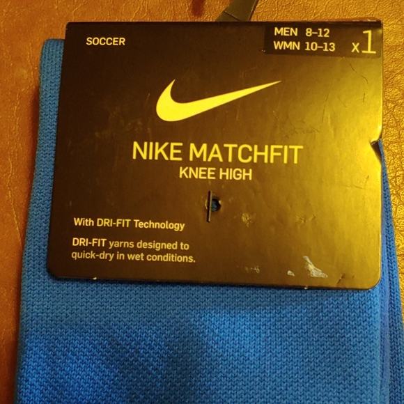 Nike Dry Fit Soccer socks - Picture 2 of 3